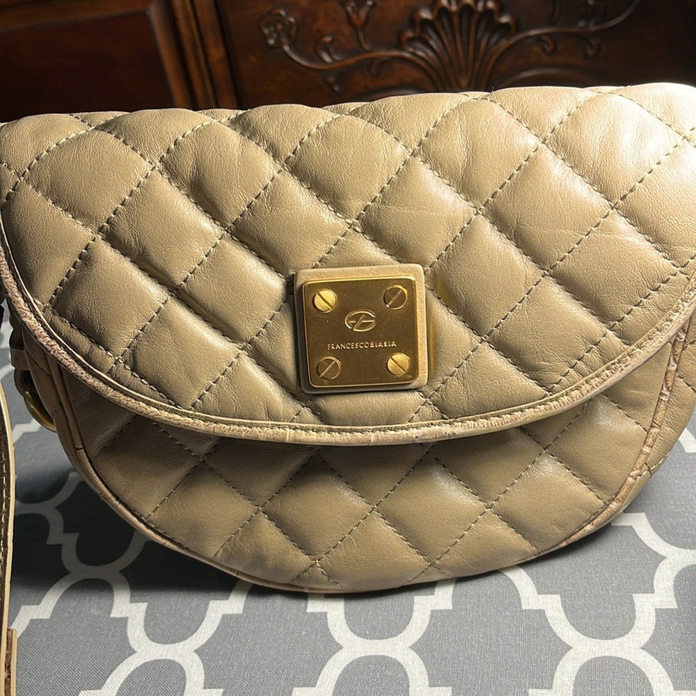 Francesco Biasia Genuine Tan Leather Crossbody. Excellent condition